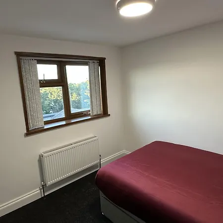 Leeds 5 *